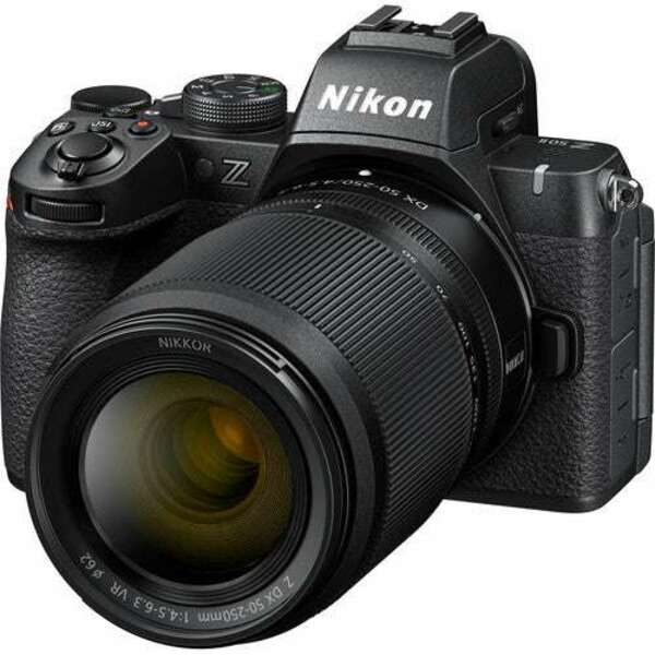 NIKON Z50 II + 16-50mm f/3.5-6.3 VR DX + 50-250mm f/4.5-6.3 VR DX