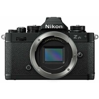 NIKON Zfc + 18-140mm VR (crni)